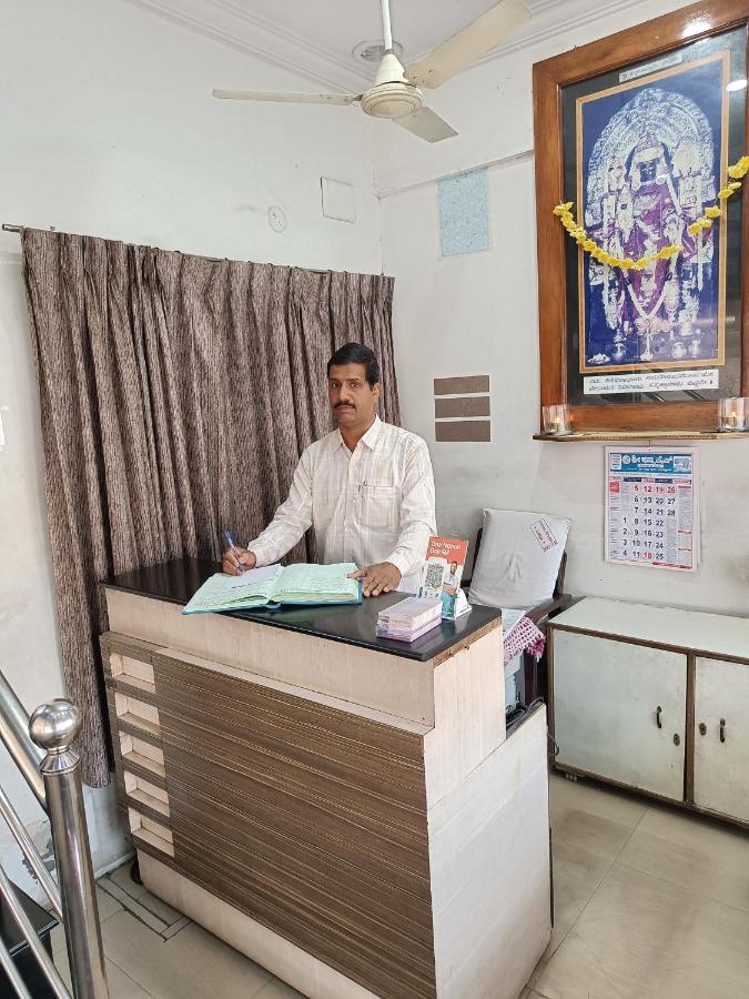 Sri Vishnu Krupa Lodging Belur  Экстерьер фото